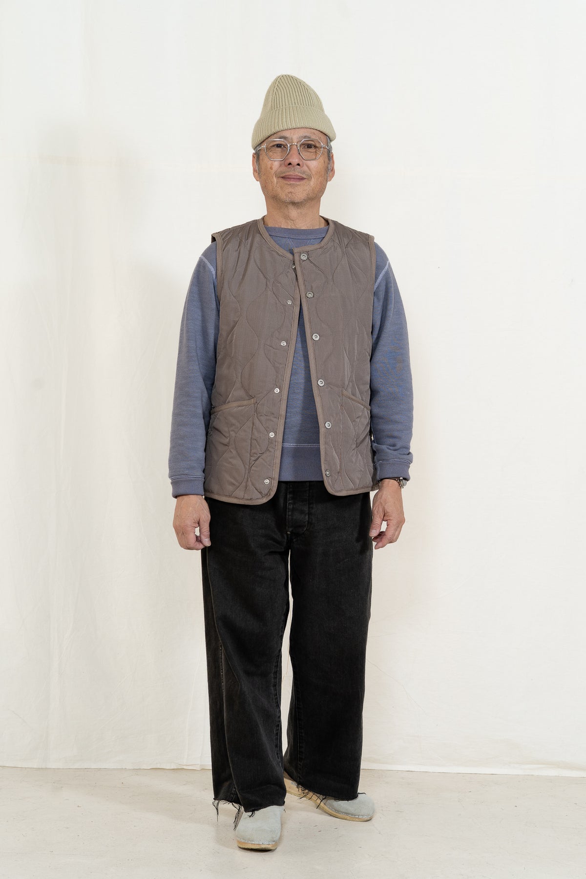 TAION Crew Neck Vest Light Mocha