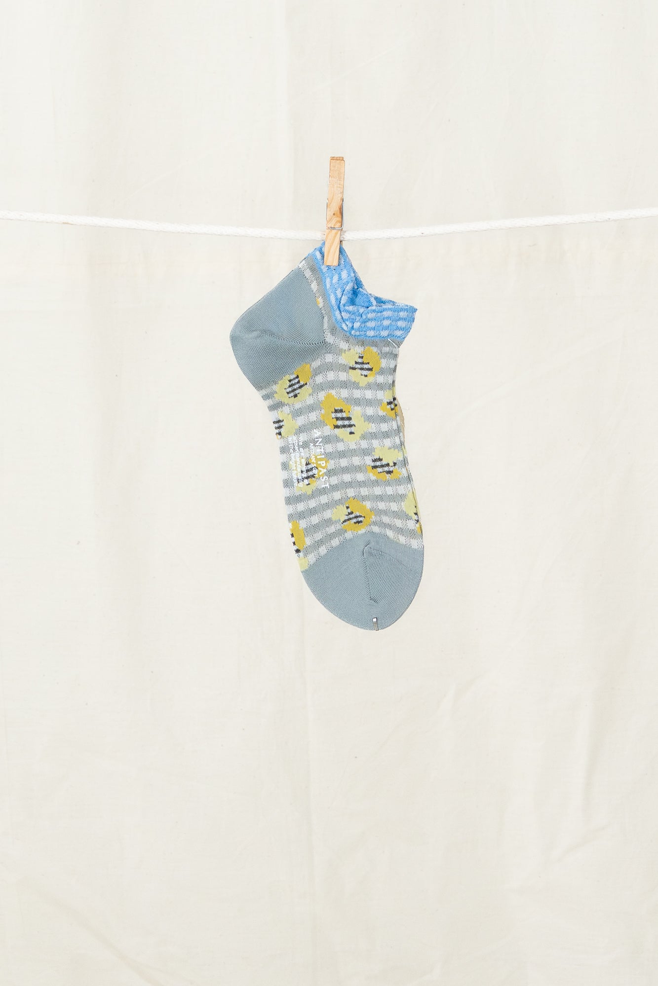Antipast Women's Jungle Check Cover Socks