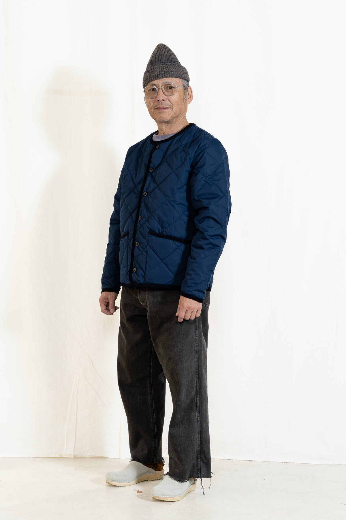 TAION Piping Crew Cardigan in Navy