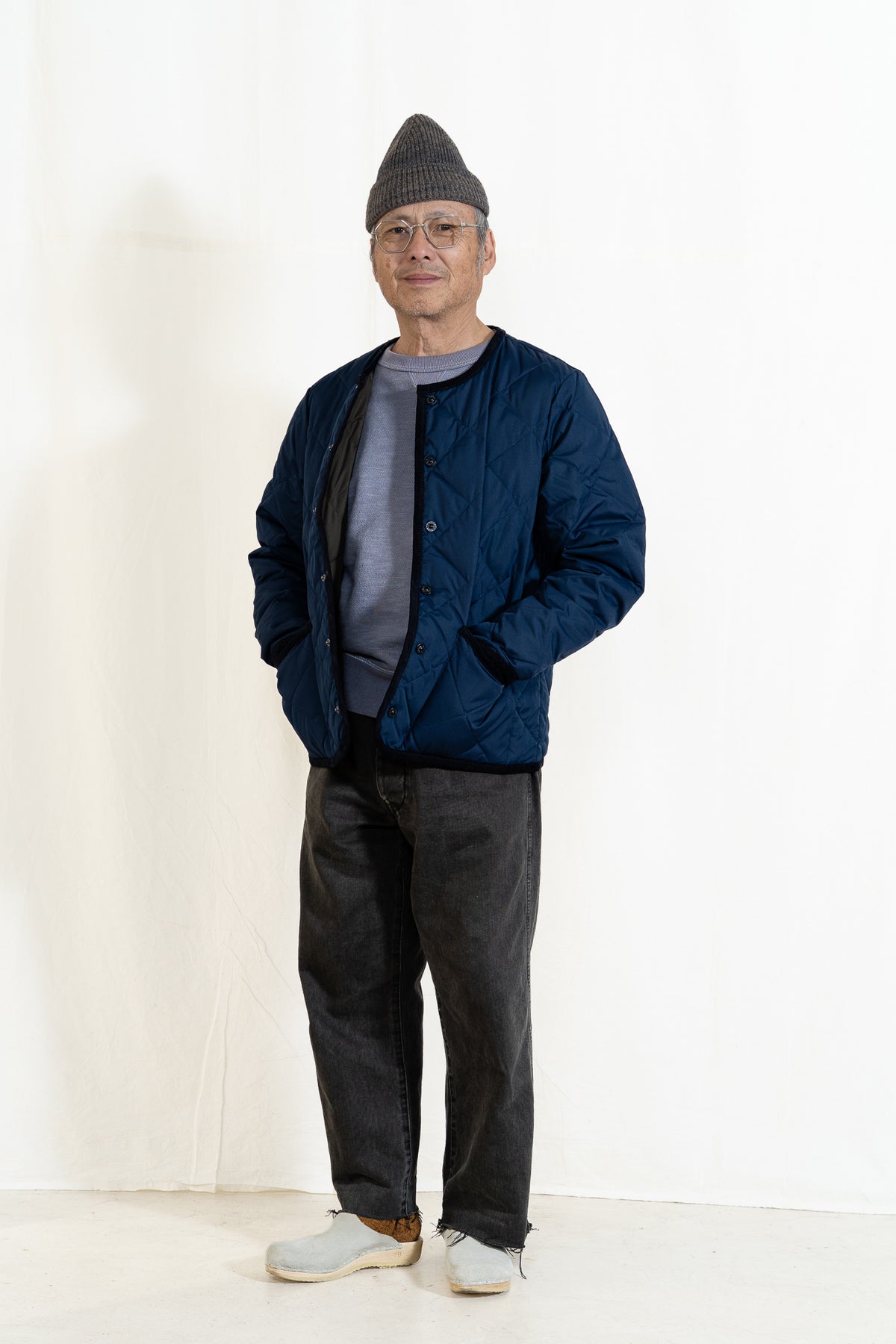 TAION Piping Crew Cardigan in Navy