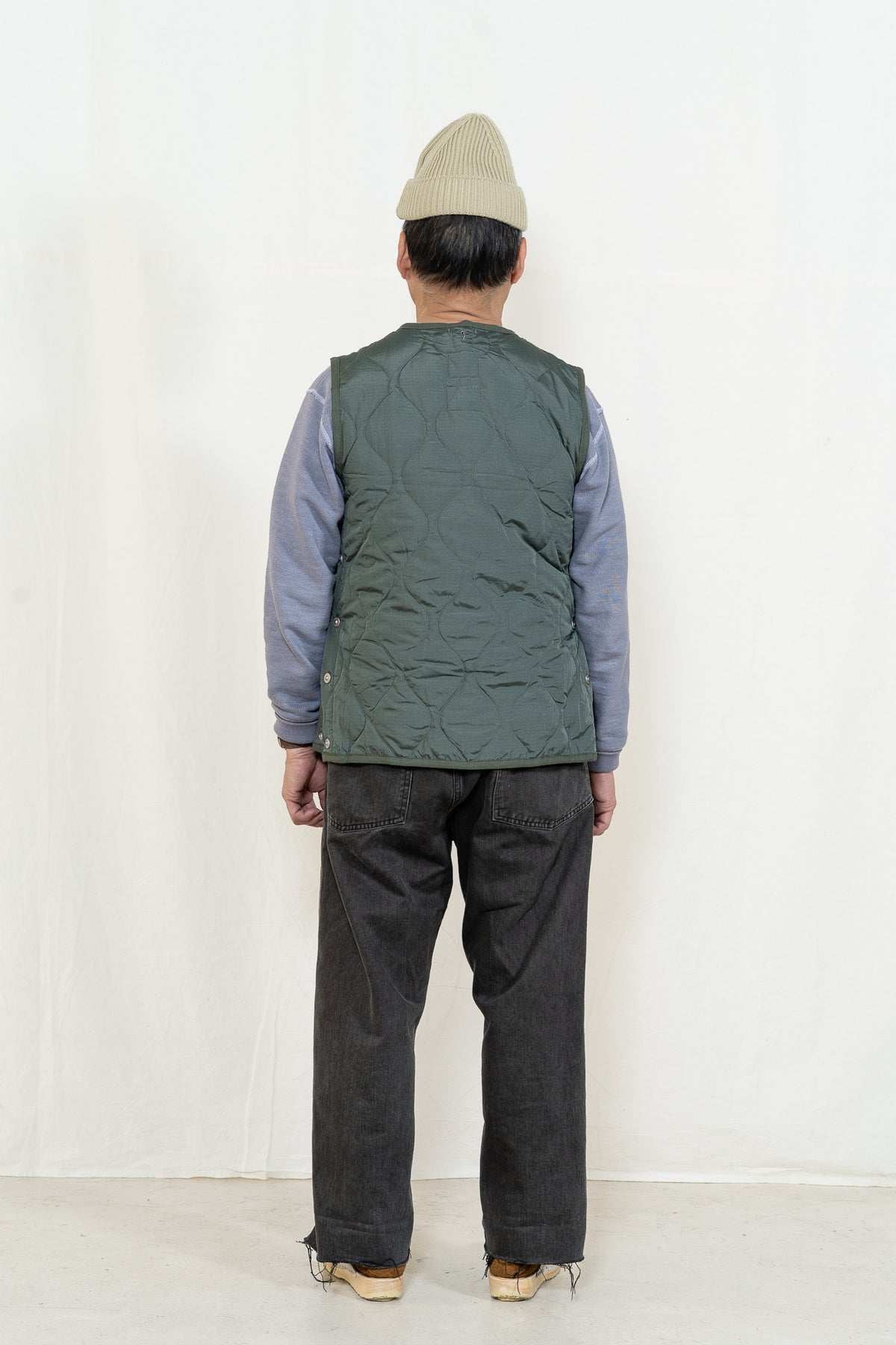 TAION Crew Neck Vest in Olive
