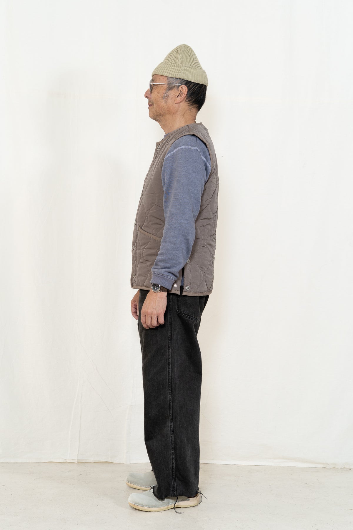 TAION Crew Neck Vest Light Mocha