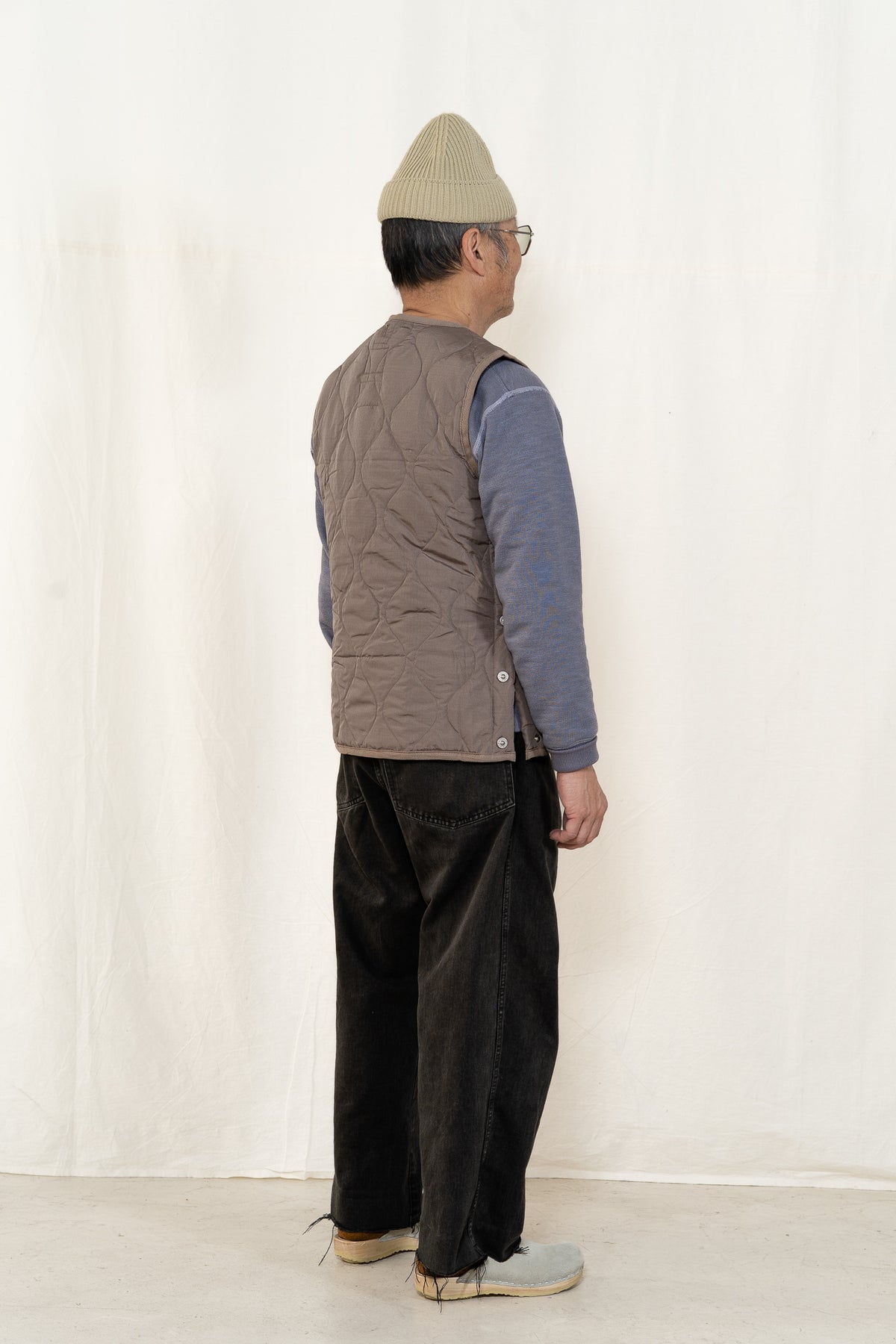 TAION Crew Neck Vest Light Mocha