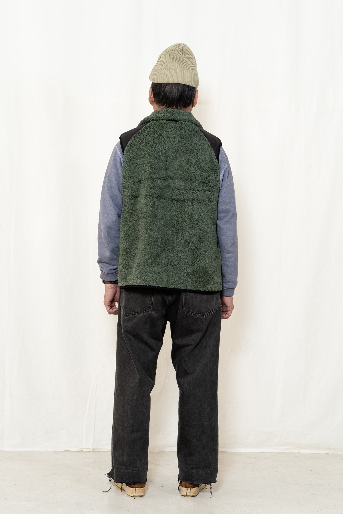TAION Fleece Vest in Olive Crazy