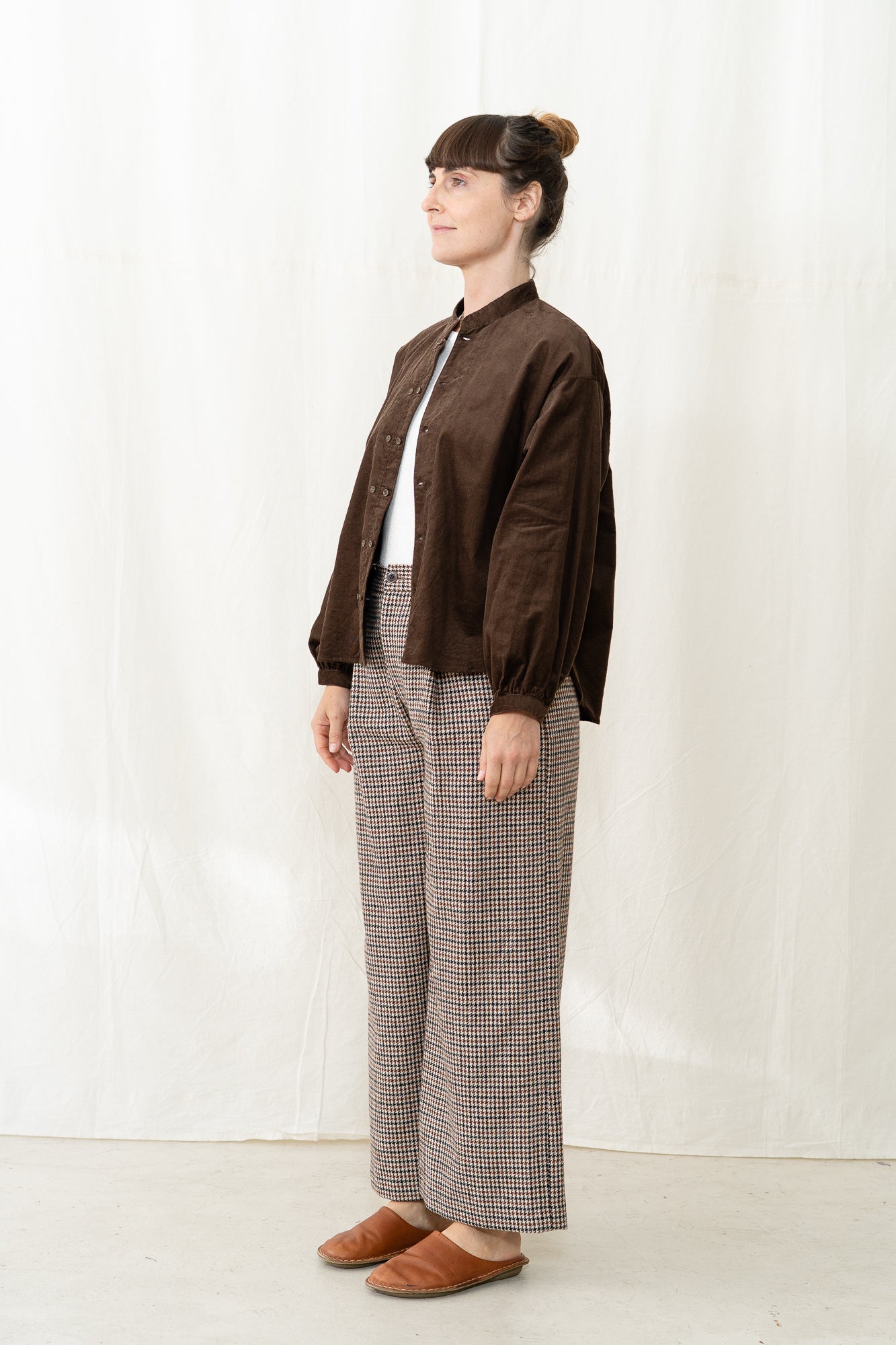 SARAHWEAR Fine Corduroy Shirt in Brown