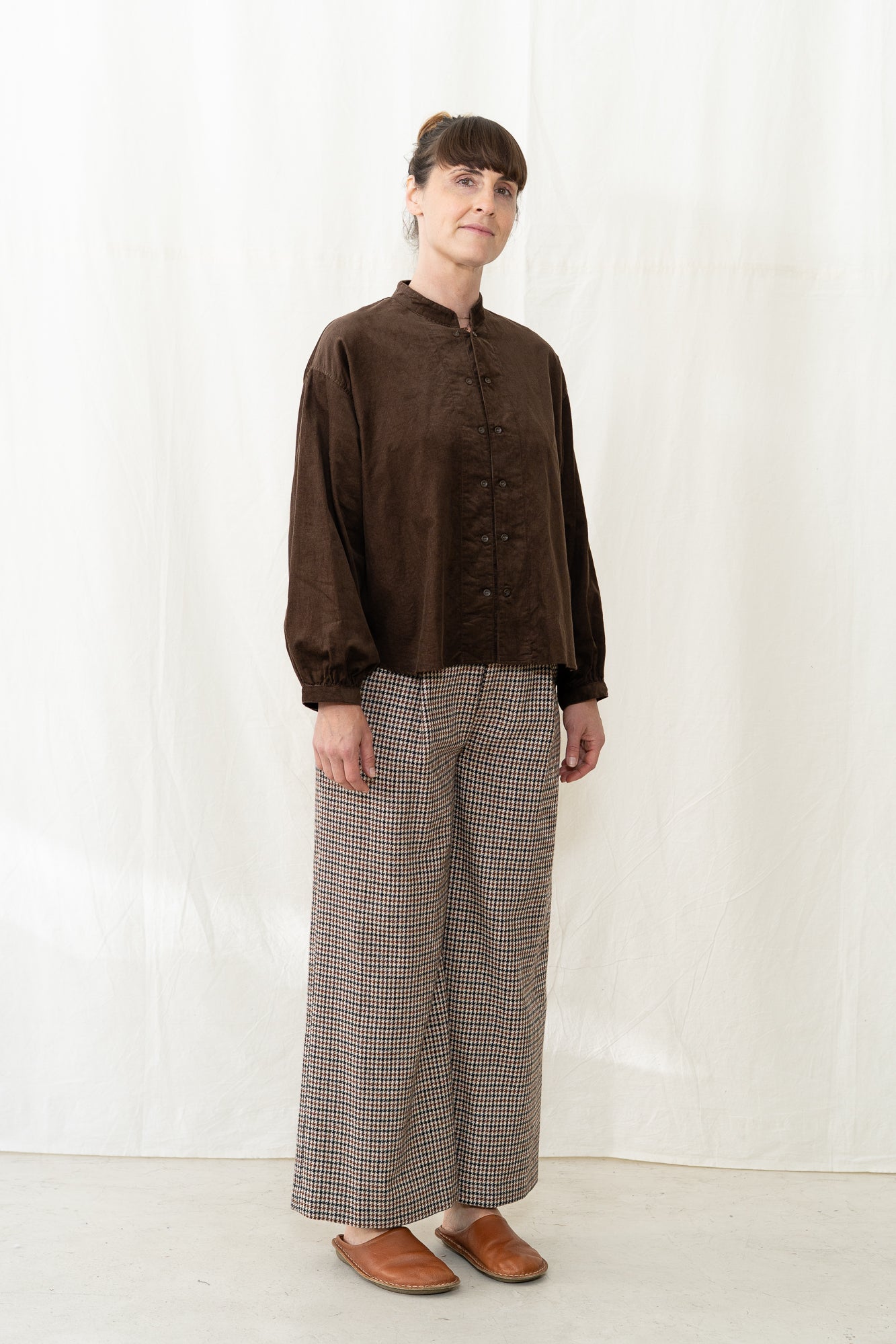 SARAHWEAR Fine Corduroy Shirt in Brown