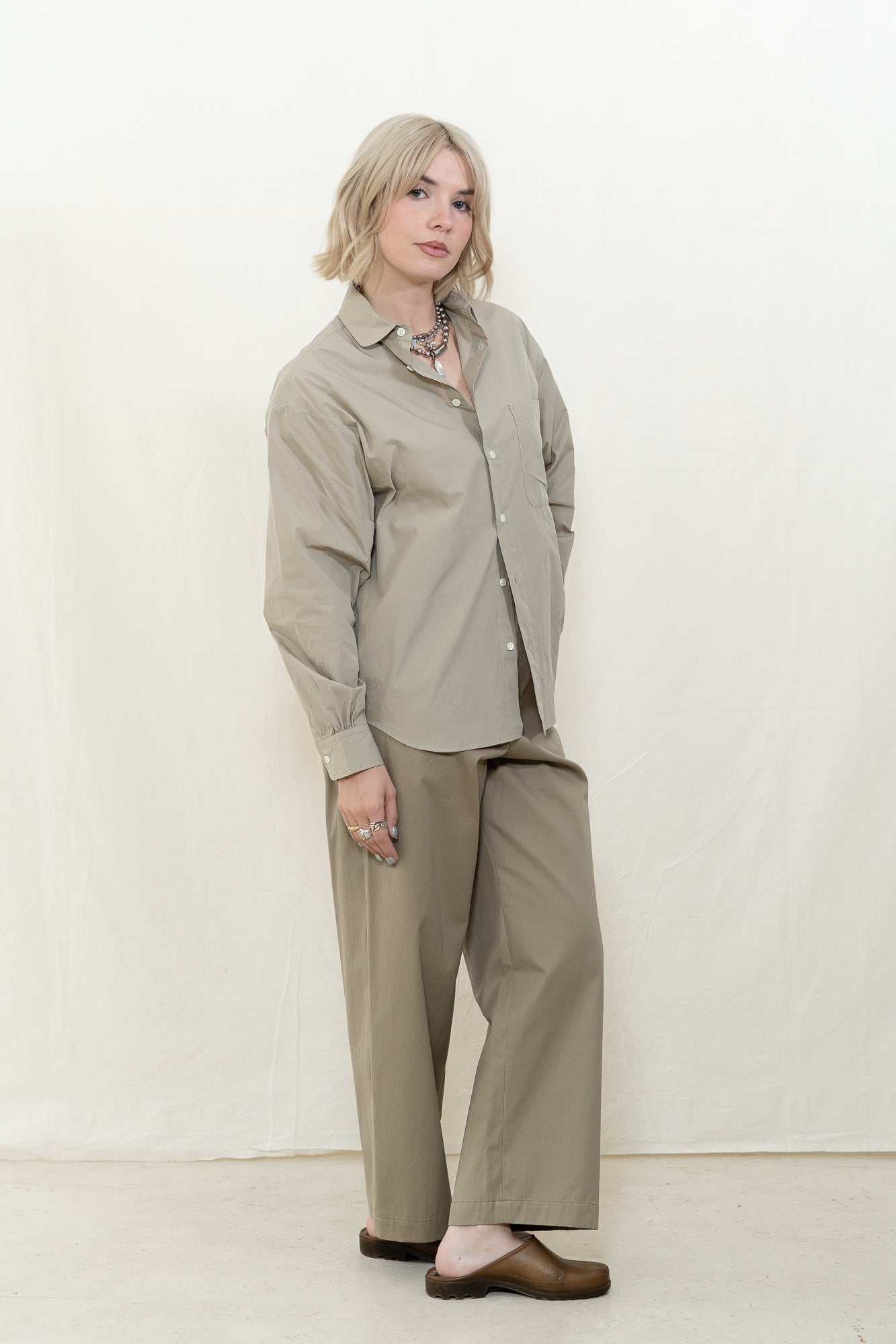 NICHOLSON & NICHOLSON Kay Top in Beige