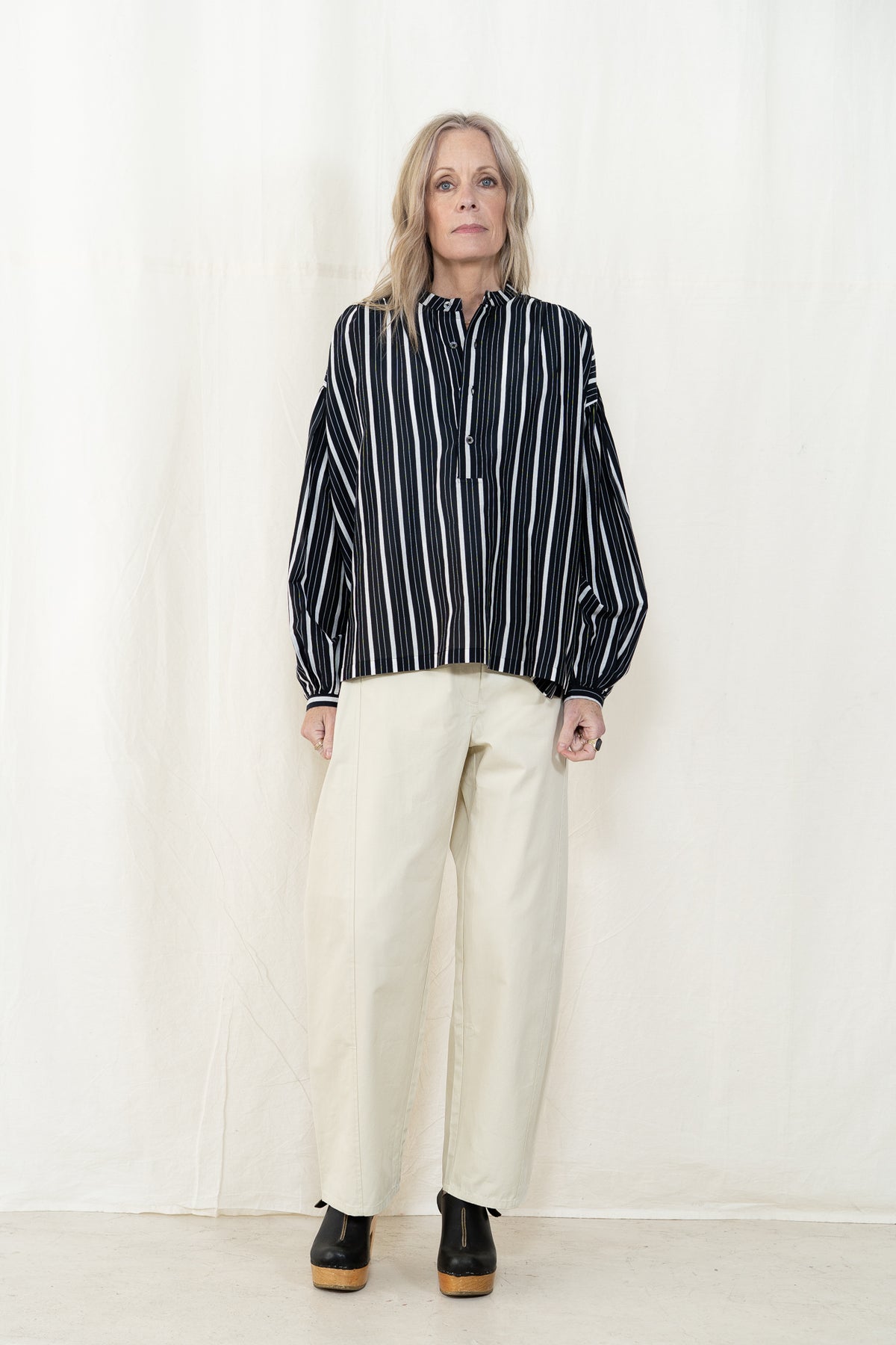 Uqnatu Peasant Blouse Nero Silk Stripe