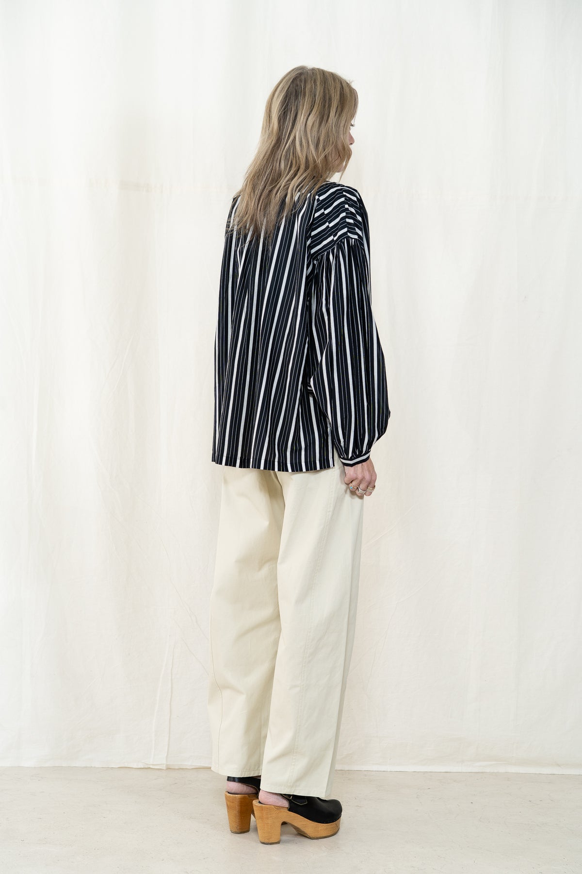 Uqnatu Peasant Blouse Nero Silk Stripe