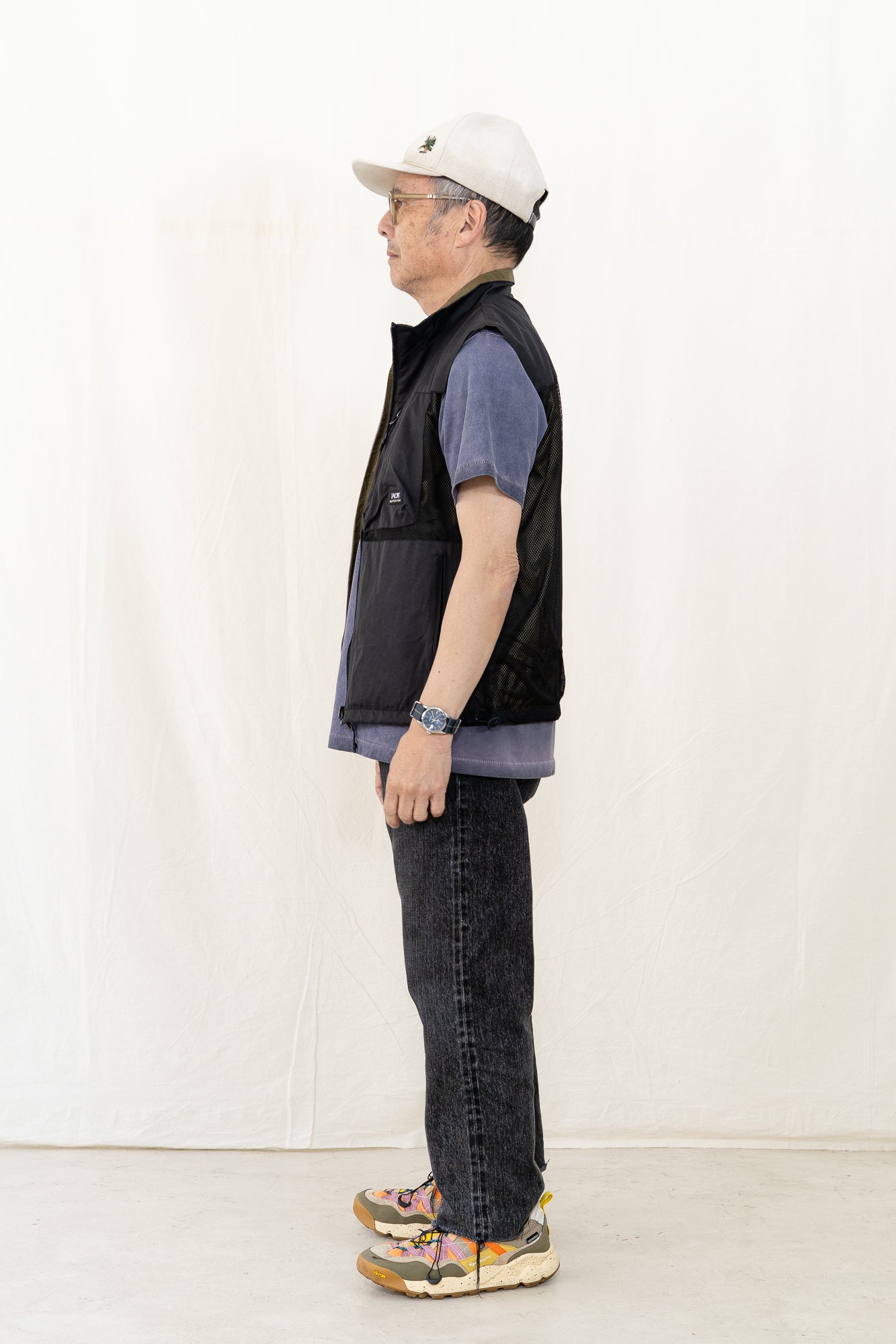 TAION Non Down Mountain Reversible Mesh Vest