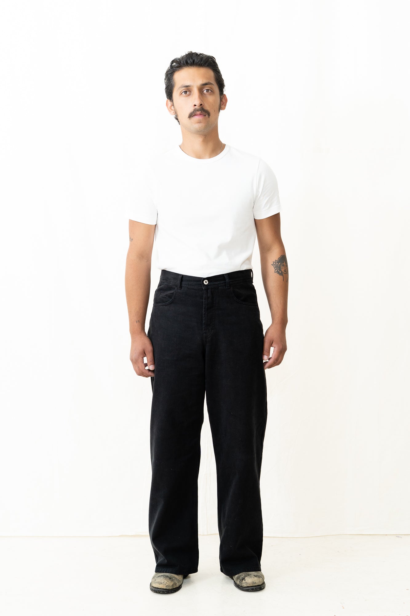HANSEN Milan Straight Trouser-Washed Black