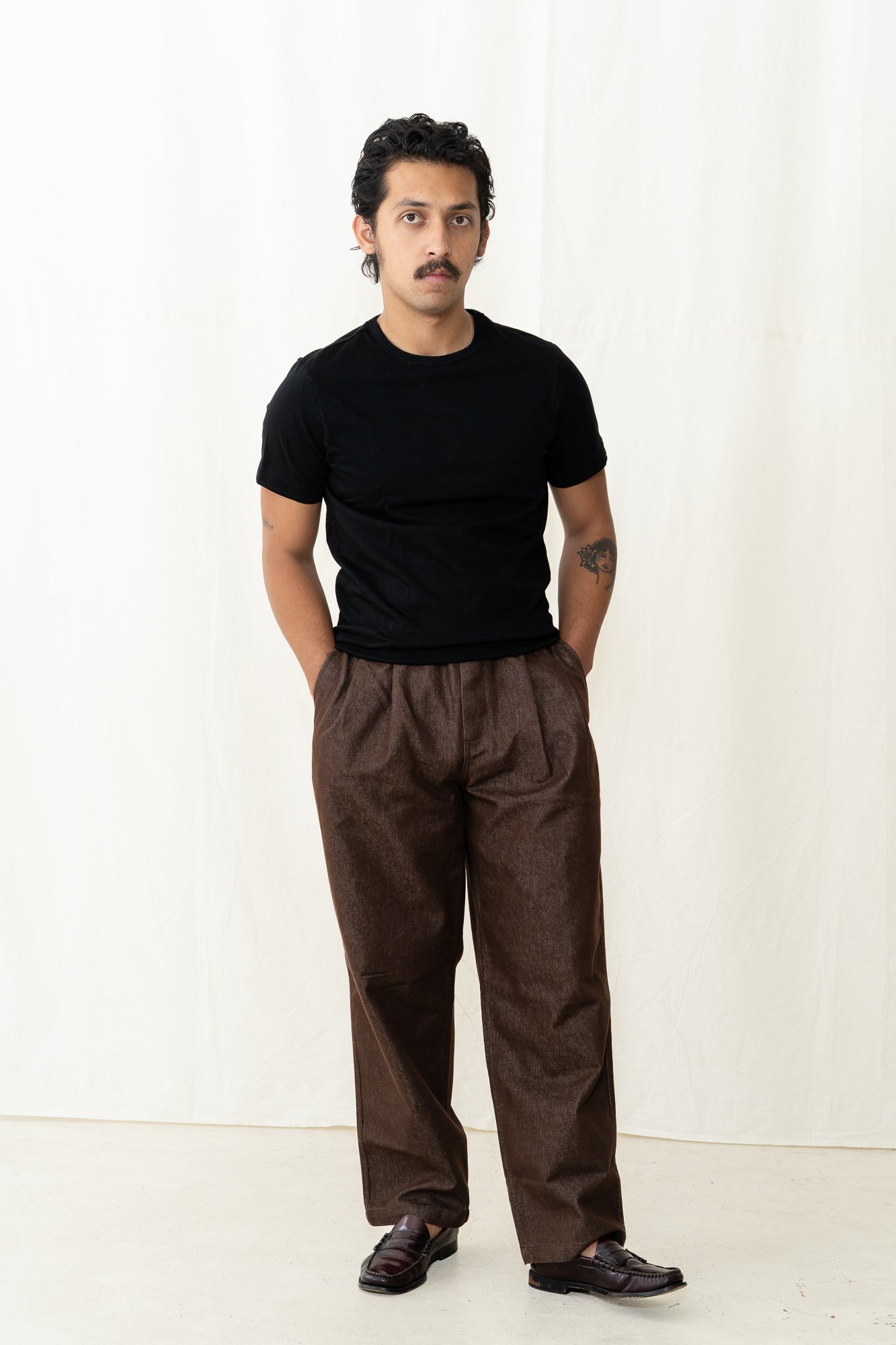 KAPPY Two Tuck Wide Denim Pants in Brown